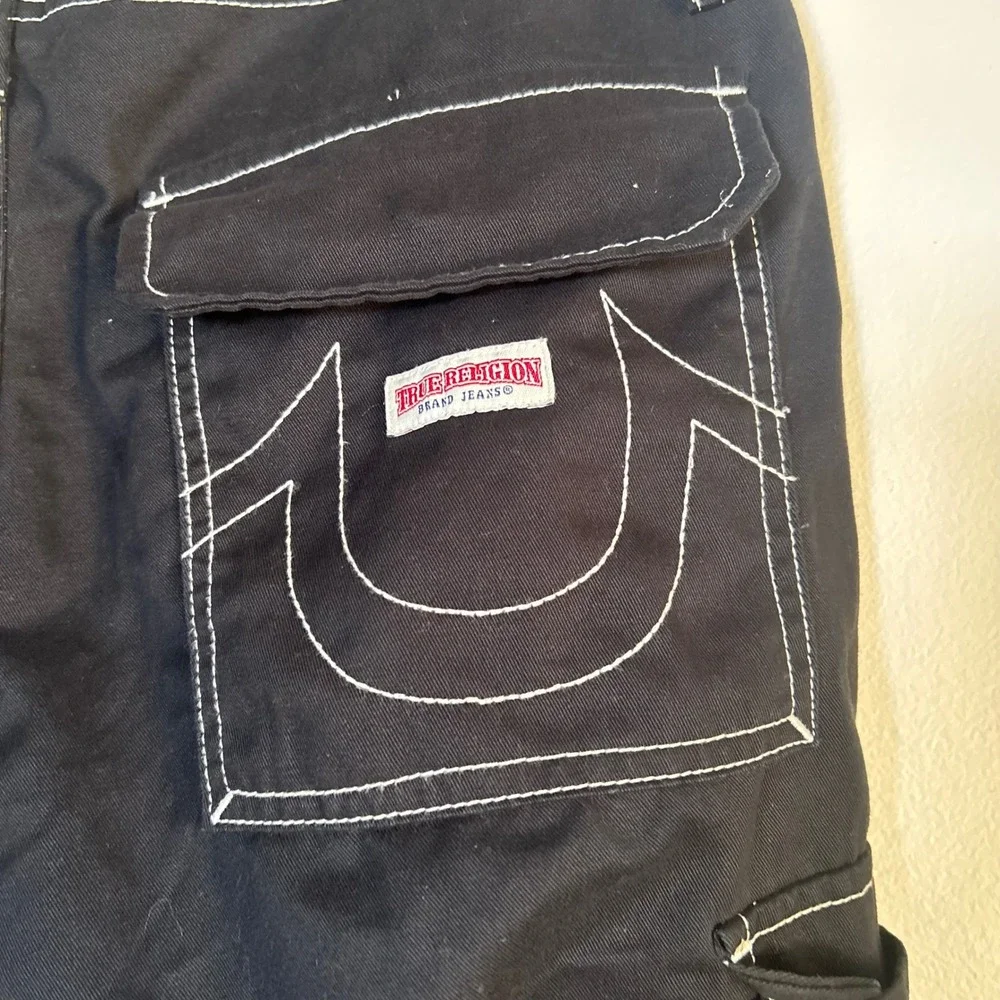 EUC True Religion Cargo Pants Size 33‎ Black White Contrast Stitch Streetwear